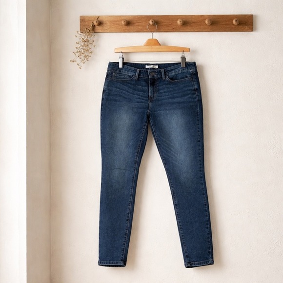 Signature by Levi Strauss Denim - Signature Levi Strauss Mid-Rise Skinny Jeans Women Size 12 Medium Wash Excellent